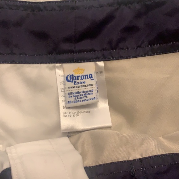 Corona shorts - Picture 4 of 5